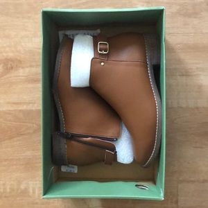 Tastemaker Women’s Brown Vegan Leather Boot (6M)